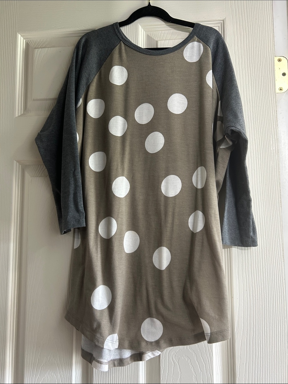 LuLaRoe Olive Taupe Polka Dot Raglan Long Sleeve Top